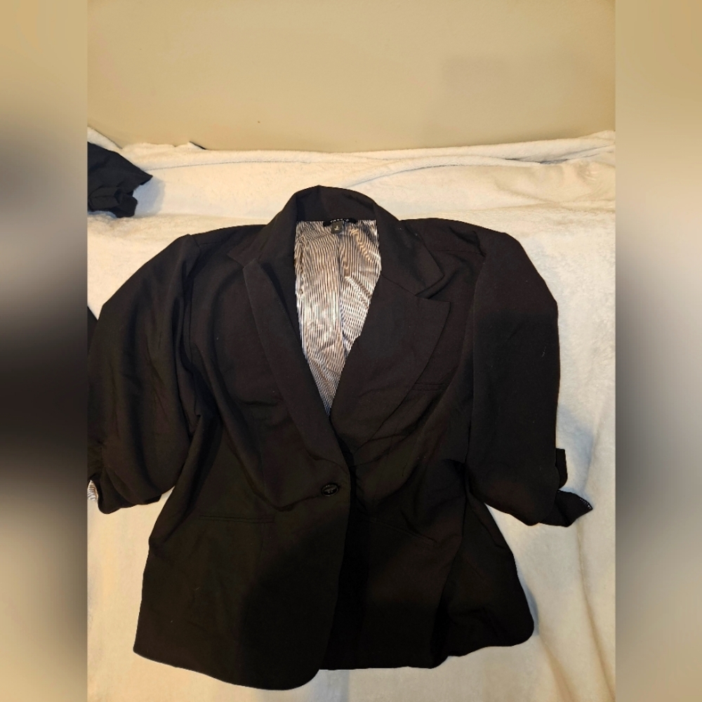 Black Torrid Blazer Size 3 with pinstriped lining